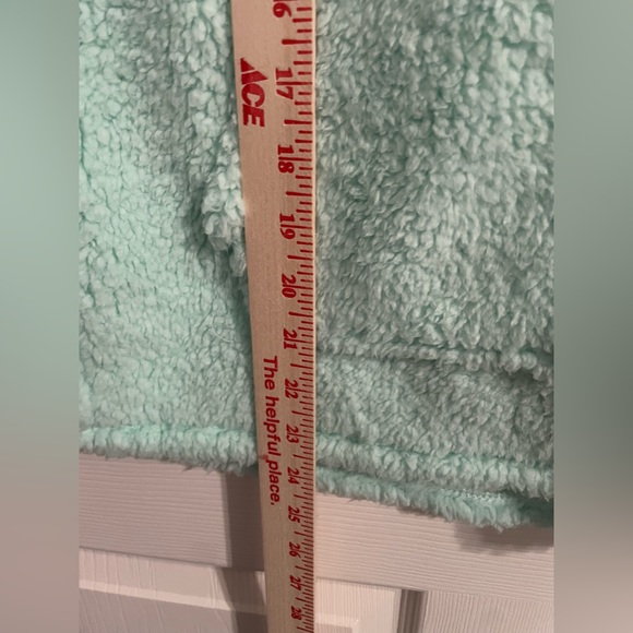 St. Johns Bay Women’s Sherpa Teddy Bear Pullover Top Mock Neck Small (P) Green - Picture 7 of 8